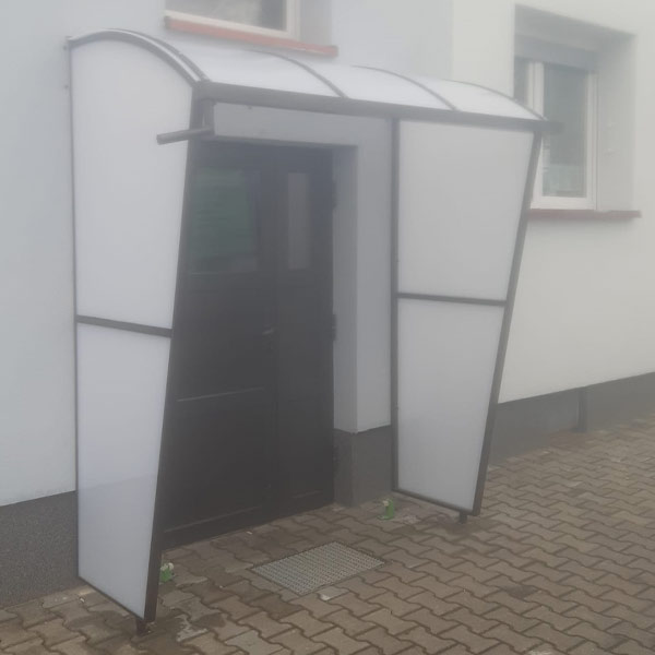 Zadaszenie wejściowe