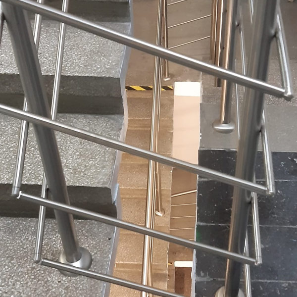 Balustrada ze stali nierdzewnej
