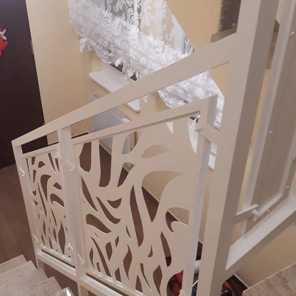 Balustrady schodowe zewnętrzne