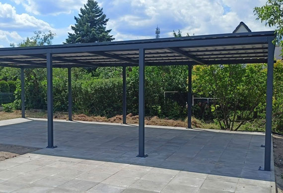 Zadaszenia garażowe, carporty CarPort fotowoltaiką - wiaty i zadaszenia RalStal
