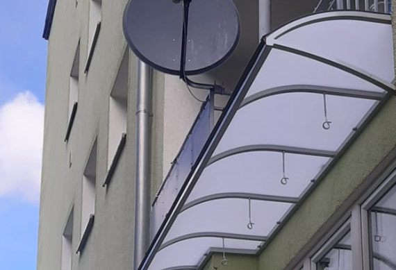 Zadaszenia nad balkon Zadaszenia na balkon, poliwęglan, konstrukcja aluminiowa